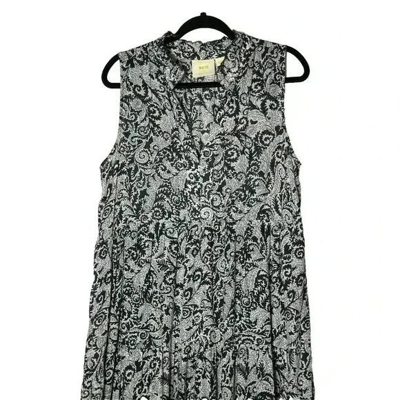 Maeve by Anthropologie Tiered midi Dress Size Medium Black White Summer casual - Picture 5 of 12
